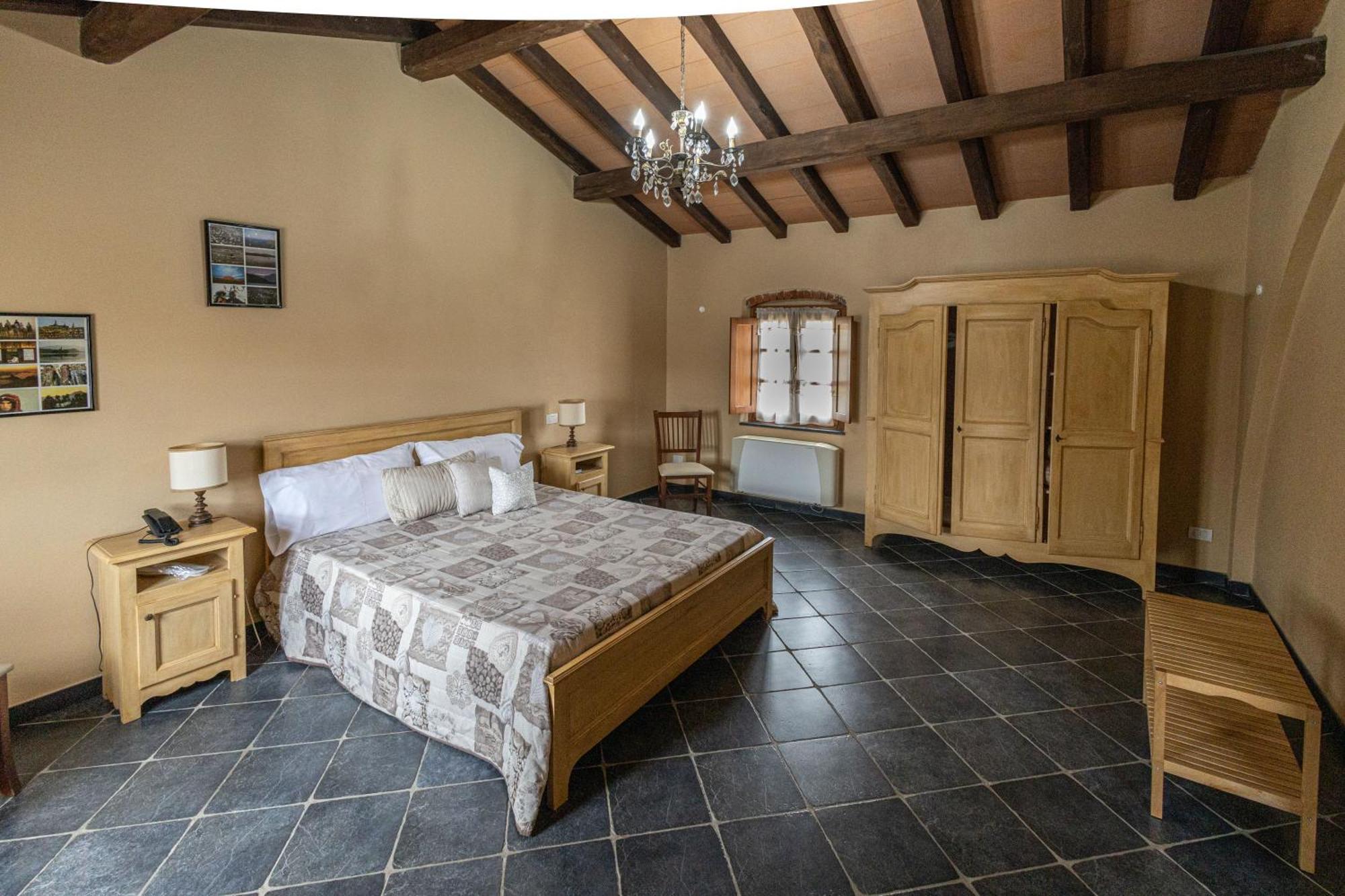 Albergo La Luna ซาร์ซานา ภายนอก รูปภาพ