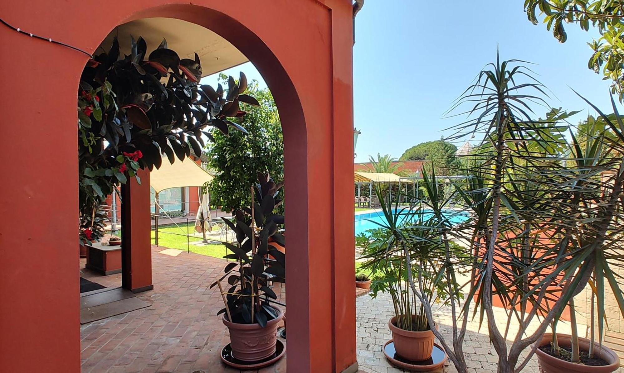 Albergo La Luna ซาร์ซานา ภายนอก รูปภาพ